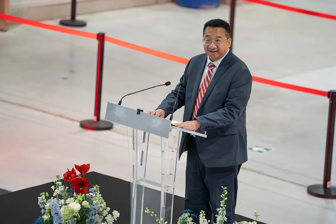 Mr. Guangping Ji,Chairman of CSS, delivers speech at Airbus A320 Level D full flight simulator delivery ceremony in Simaero Paris training center 17815141774839762.webp